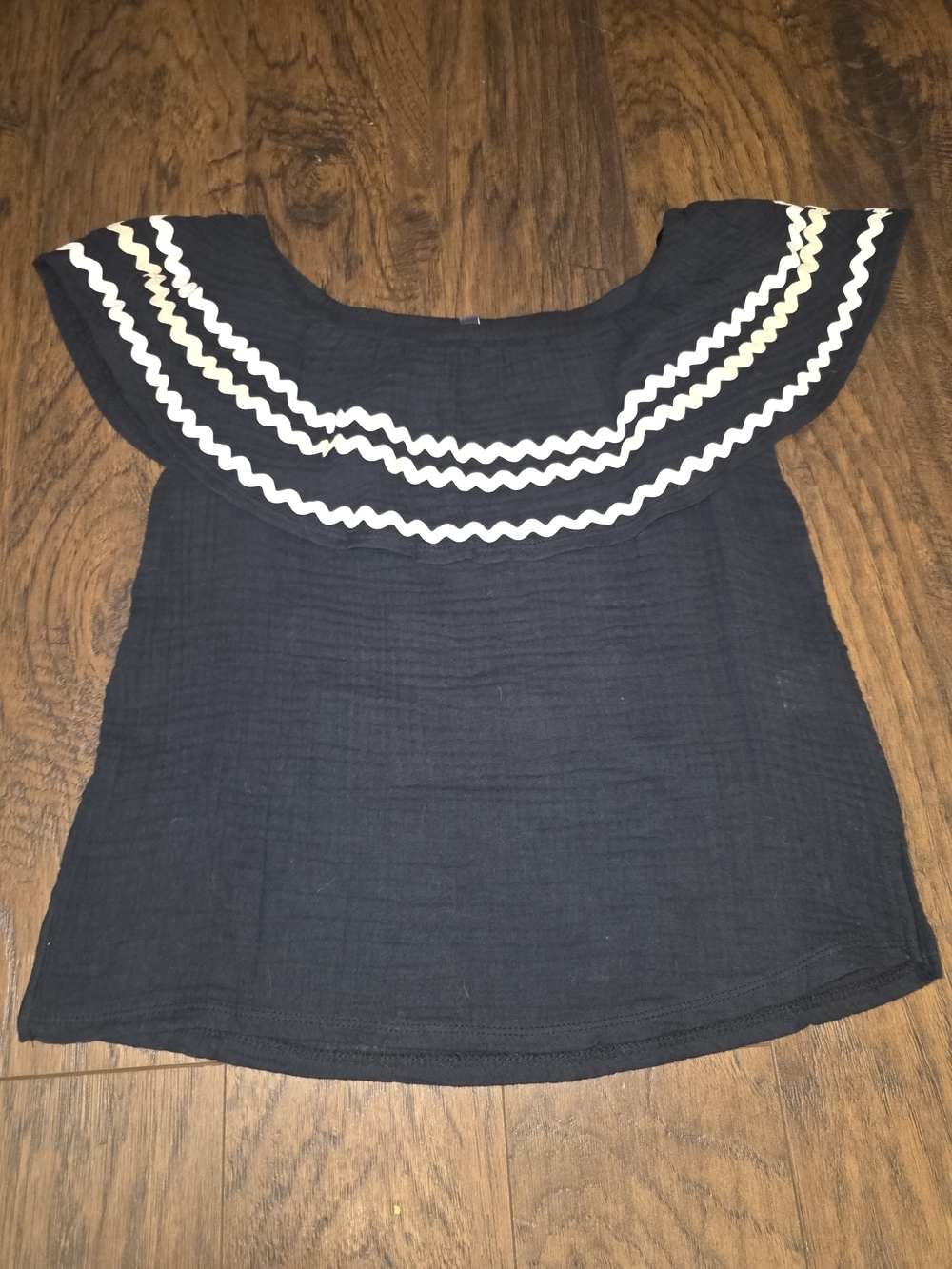 Gibson Black Off-Shoulder Top with White Trim